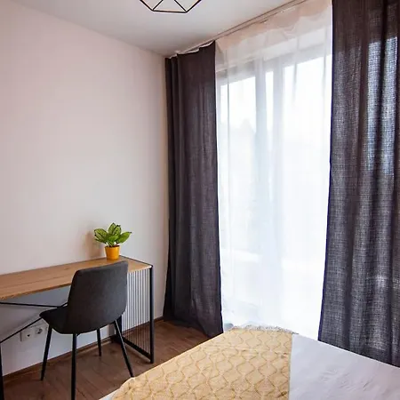 With Private Parking 1 *