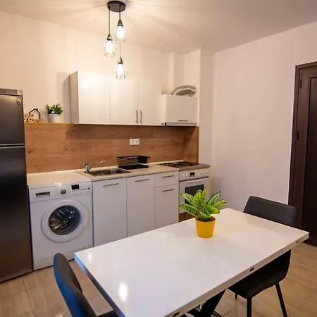 With Private Parking 1