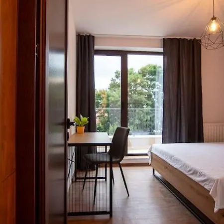 Apartment With Private Parking *