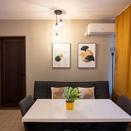 With Private Parking 1